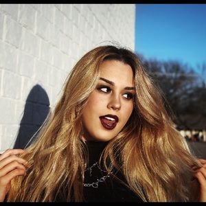 Meet your Posher, Sydney